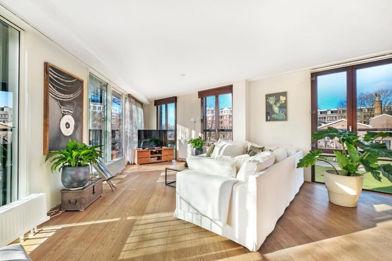 170M2 Appartment With Jacuzzi & Steam Bath In Center Of Amsterdam Bagian luar foto
