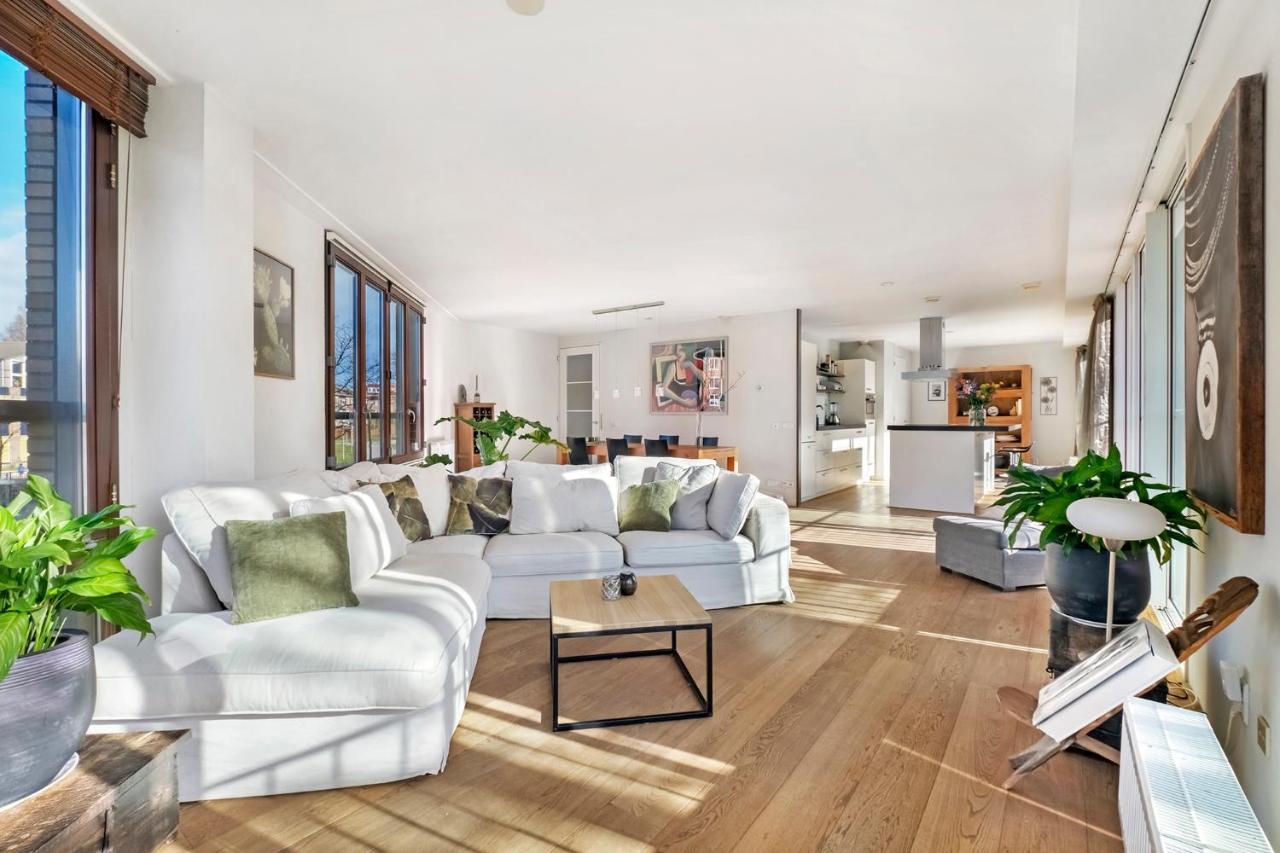 170M2 Appartment With Jacuzzi & Steam Bath In Center Of Amsterdam Bagian luar foto