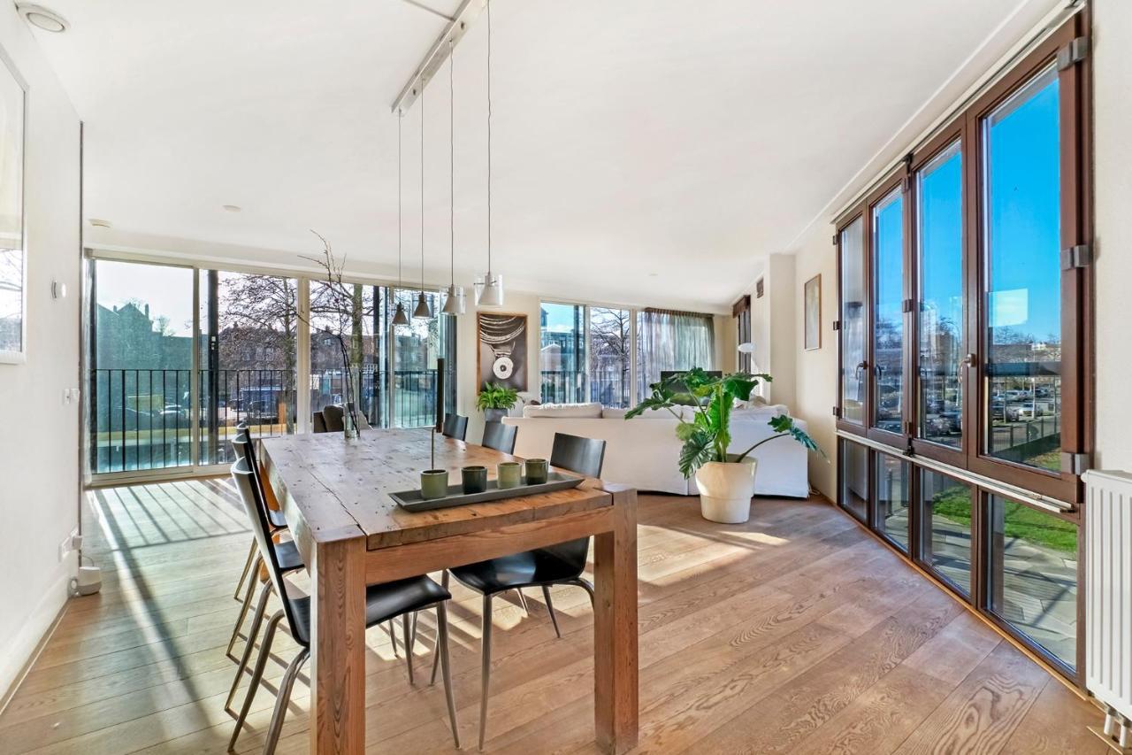 170M2 Appartment With Jacuzzi & Steam Bath In Center Of Amsterdam Bagian luar foto