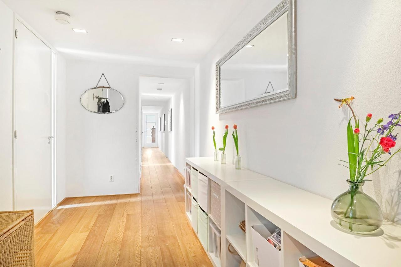 170M2 Appartment With Jacuzzi & Steam Bath In Center Of Amsterdam Bagian luar foto